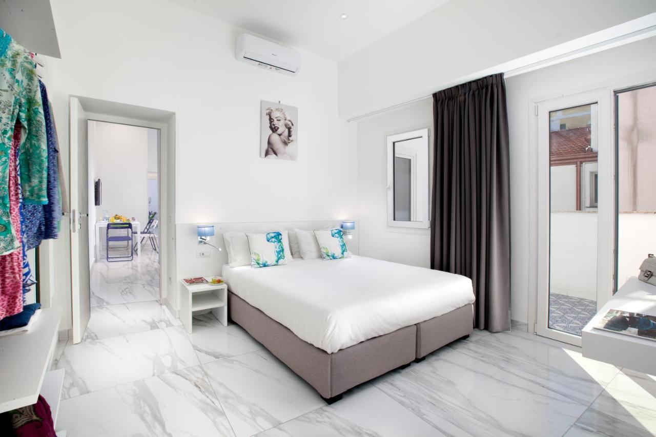 Апартаменти Piazza Tasso Max 1 Сорренто Екстер'єр фото