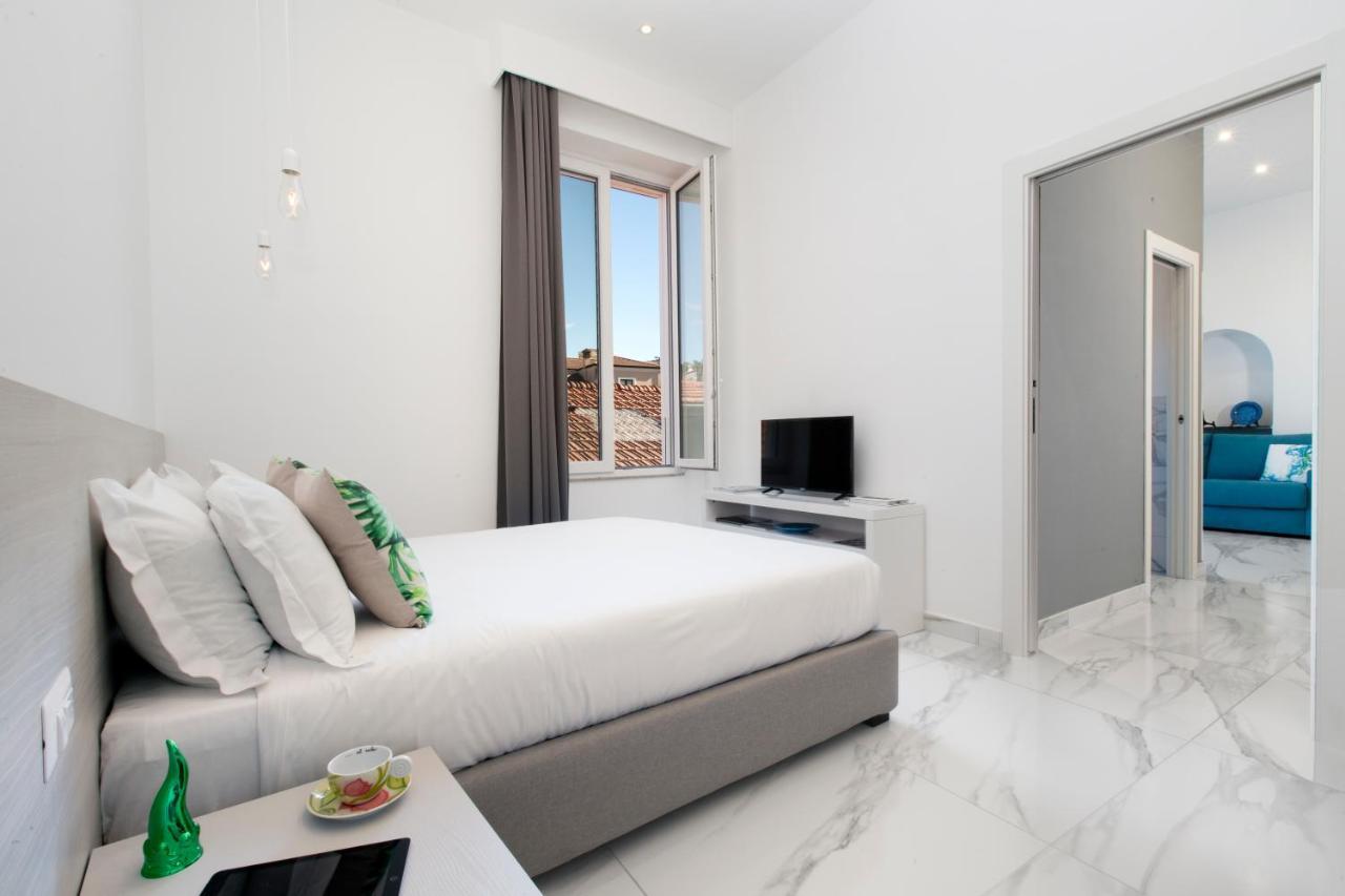 Апартаменти Piazza Tasso Max 1 Сорренто Екстер'єр фото